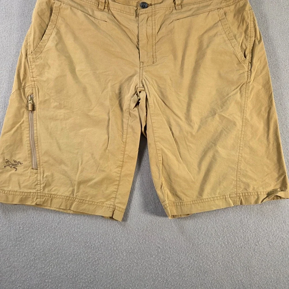 Arcteryx Shorts Mens 38 Khaki Stowe Cargo Pocket Cotton Blend Hiking Bird 12